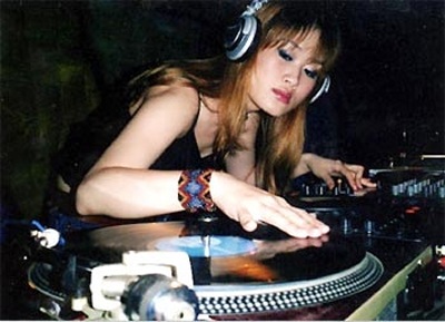 DJ tài sắc Mỹ Quyên đột tử ở tuổi 30 - 1 DJ tài sắc Mỹ Quyên đột tử ở tuổi 30