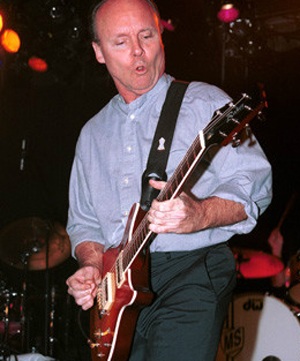 Nghệ sĩ guitar Ronnie Montrose vĩnh biệt người hâm mộ - 1 Nghệ sĩ guitar Ronnie Montrose vĩnh biệt người hâm mộ