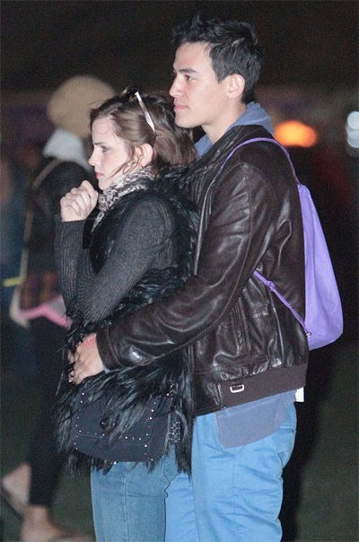 Emma Watson hạnh phúc bên bạn trai mới - 7 Emma Watson hạnh phúc bên bạn trai mới