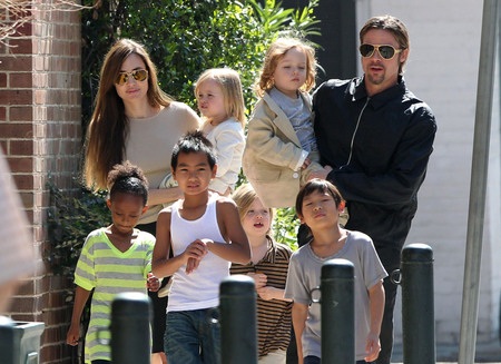 Brangelina đính hôn: Cái kết có hậu cho một chuyện tình như mơ - 3 Brangelina đính hôn: Cái kết có hậu cho một chuyện tình như mơ