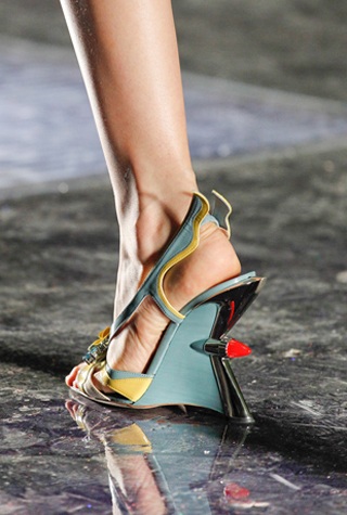 Những mẫu sandal cực hot cho mùa hè 2012 - 13 Những mẫu sandal cực hot cho mùa hè 2012