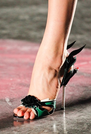 Những mẫu sandal cực hot cho mùa hè 2012 - 16 Những mẫu sandal cực hot cho mùa hè 2012