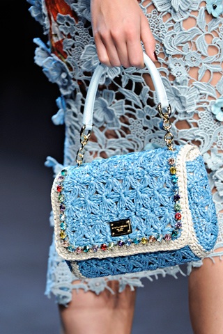 Những mẫu túi và giày rất xinh đẹp của Dolce & Gabbana - 11 Những mẫu túi và giày rất xinh đẹp của Dolce & Gabbana