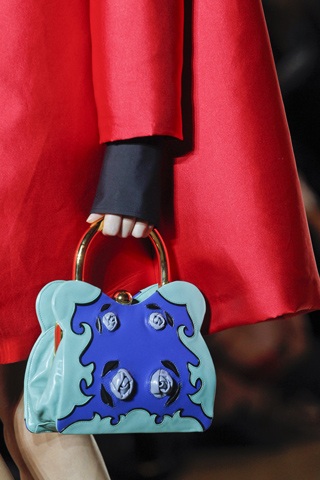 Những chiếc túi xinh xắn của Miu Miu