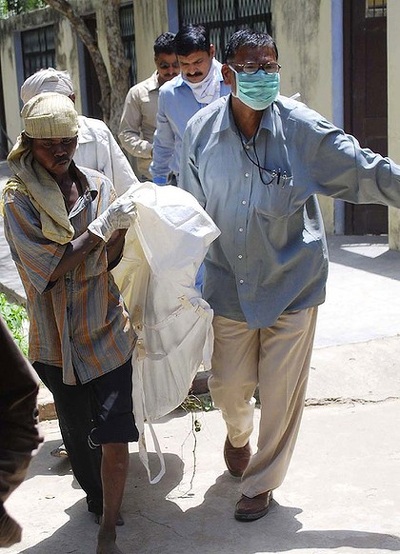 Người đẹp Bollywood bị bạn diễn sát hại dã man - 3 Người đẹp Bollywood bị bạn diễn sát hại dã man