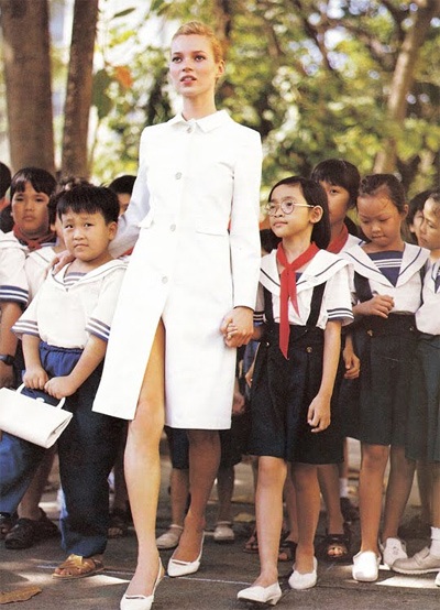 16 năm trước, Kate Moss đã đến Việt Nam - 5 16 năm trước, Kate Moss đã đến Việt Nam