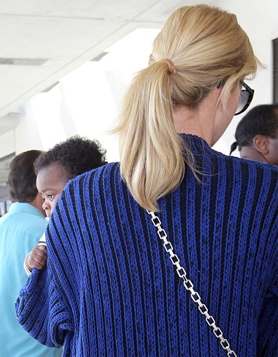 Charlize Theron lần đầu hé lộ con nuôi da màu - 5 Charlize Theron lần đầu hé lộ con nuôi da màu