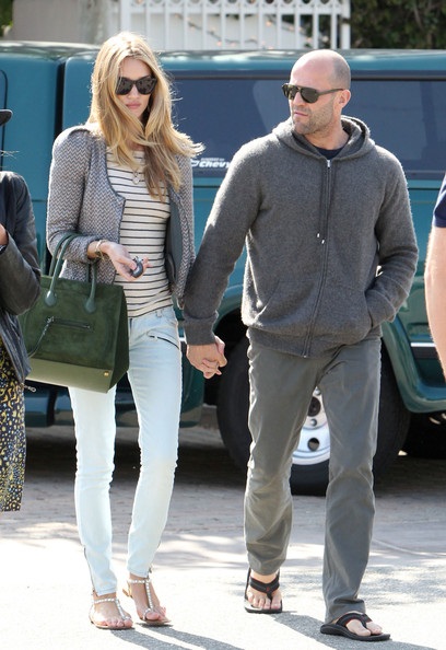 Vòng quanh thế giới giải trí ngày 14/5 - 3 Vòng quanh thế giới giải trí ngày 14/5