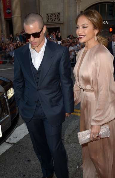 Dàn kiều nữ dự công chiếu phim mới