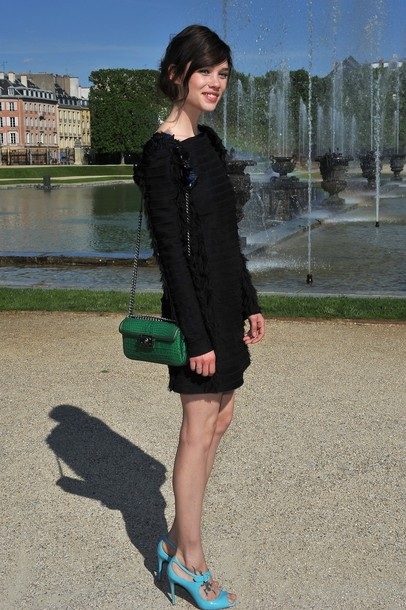 Chanel ra mắt BST mới chào mừng LHP Cannes - 7 Chanel ra mắt BST mới chào mừng LHP Cannes