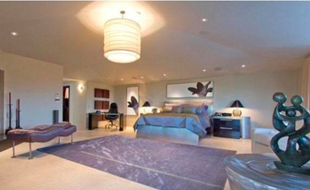 Ngắm dinh thự lung linh của “Vua bọ cạp”