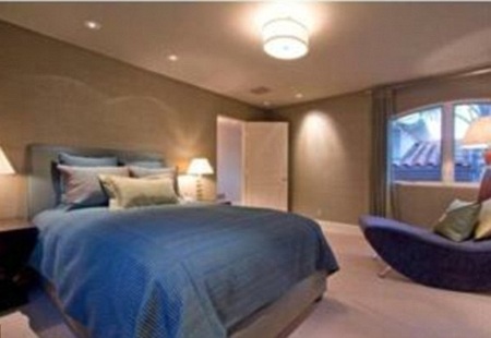 Ngắm dinh thự lung linh của “Vua bọ cạp”