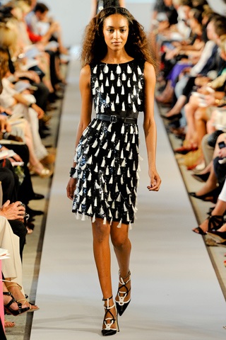 BST nổi bật và rực rỡ của Oscar de la Renta