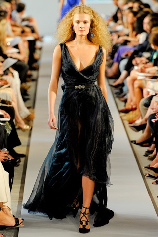 BST nổi bật và rực rỡ của Oscar de la Renta