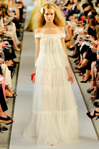 BST nổi bật và rực rỡ của Oscar de la Renta