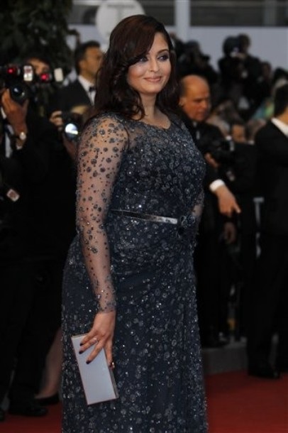 Hoa hậu thế giới “nặng nề” trên thảm đỏ - 7 Hoa hậu thế giới “nặng nề” trên thảm đỏ