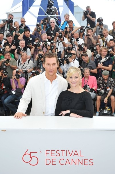 Reese Witherspoon “bế bụng” dự LHP Cannes - 15 Reese Witherspoon “bế bụng” dự LHP Cannes