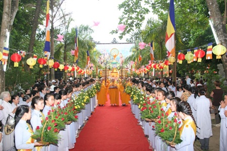 Nhiều hoạt động văn hóa văn nghệ cúng dường Phật đản - 9 Nhiều hoạt động văn hóa văn nghệ cúng dường Phật đản