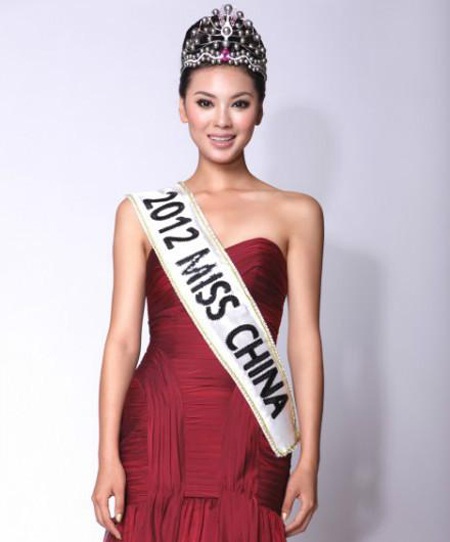 Hình ảnh nóng hổi về tân Hoa hậu Thế giới - 3 Hình ảnh nóng hổi về tân Hoa hậu Thế giới
