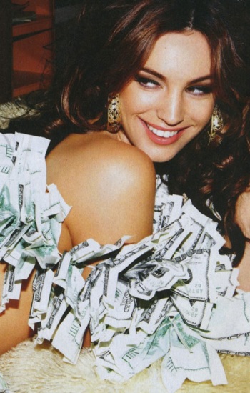 “Nghẹt thở” với thân hình bốc lửa của Kelly Brook - 1 KM