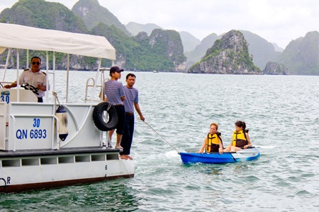 Hồng Tâm và Cao Hà có vẻ đang rất vất vả trong phần thử thách này