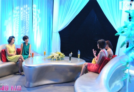 Các nhân vật chia sẻ cởi mở nhưng cũng rất quyết liệt, căng thẳng