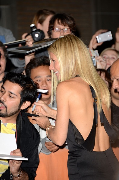 Người đẹp khoe vóc dáng tại LHP Toronto - 14 Người đẹp khoe vóc dáng tại LHP Toronto