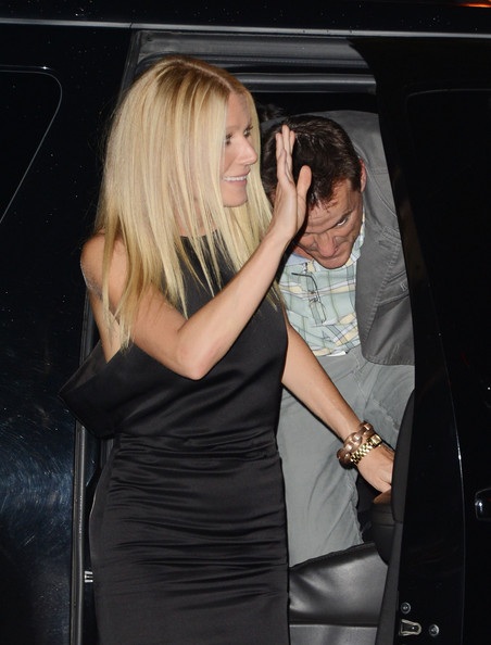 Người đẹp khoe vóc dáng tại LHP Toronto - 1 Vĩnh Ngọc