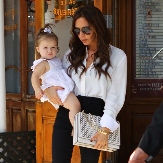 Victoria Beckham bế công chúa nhỏ ra phố - 2 Vĩnh Ngọc