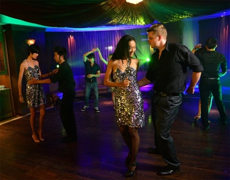 Người mẫu không chỉ là nghề diễn