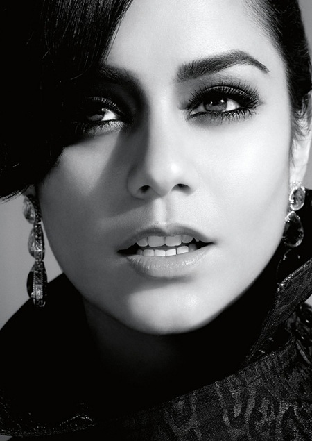 Vanessa Hudgens quyến rũ và cá tính - 4 Vĩnh Ngọc