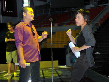 Hình ảnh “nóng” trước đêm thi của Đội Thu Minh, Trần Lập