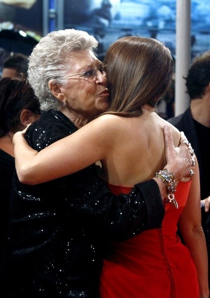 Penelope Cruz quyến rũ với vai trần - 6 VN