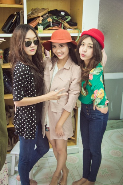 Huyền Lizzie làm cô chủ nhỏ - 2 Linh Sugar - Huyền Lizzie - Hà Mjn