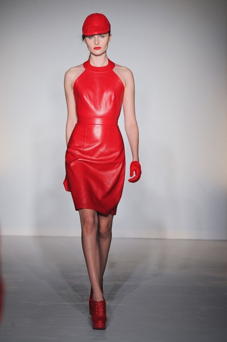 Màu đỏ sưởi ấm mùa thu đông