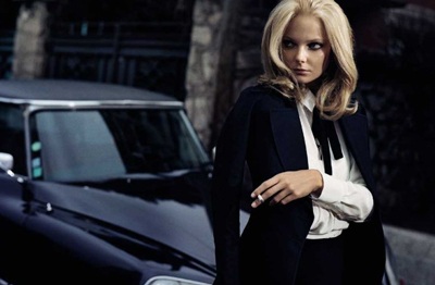 Eniko Mihalik đẹp khiêu khích trên Vogue