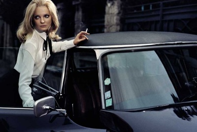 Eniko Mihalik đẹp khiêu khích trên Vogue