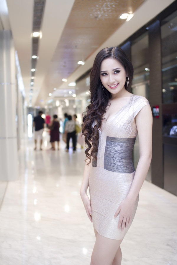 Mai Phương Thúy khoe thân hình gợi cảm - 3 Mai Phương Thúy ngày càng đẹp hơn
