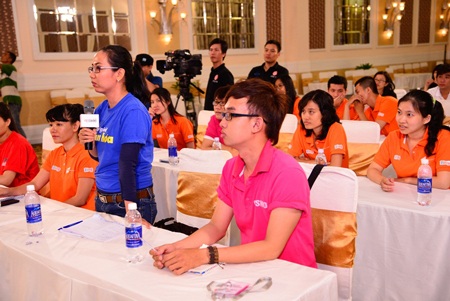 Thí sinh Vietnam’s Next Top Model "quan hệ công chúng" - 10 VN