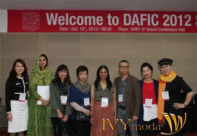 NTK Ivy Moda giao lưu với NTK nước ngoài