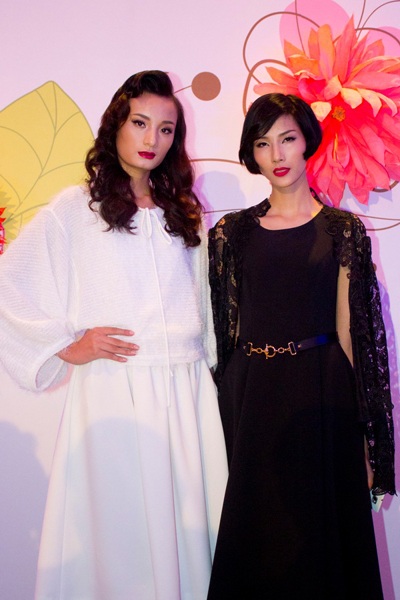 Hoàng Thùy - Lê Thúy đắt show dự tiệc