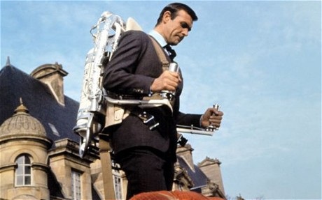 Những “bảo bối” ưu việt nhất của James Bond - 4 Tên lửa Jetpack cứu sống James Bond trong Thunderball