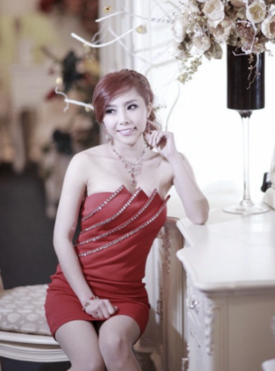 “Cá sấu chúa” Quỳnh Nga: “Phải biết đứng lên từ nơi vấp ngã” - 2 Bạn có thể chia sẻ chút ít về album thứ 2 này của mình?