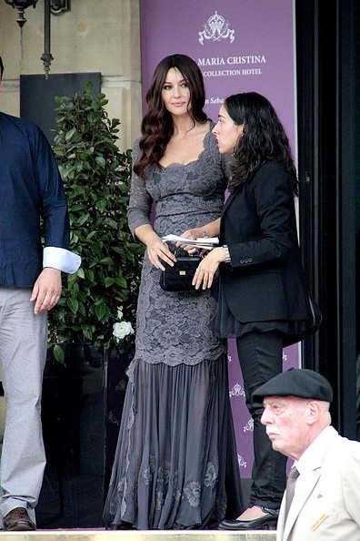 Giật mình vì vẻ đẹp quyến rũ của mỹ nhân 48 tuổi - 15 Giật mình vì vẻ đẹp quyến rũ của mỹ nhân 48 tuổi