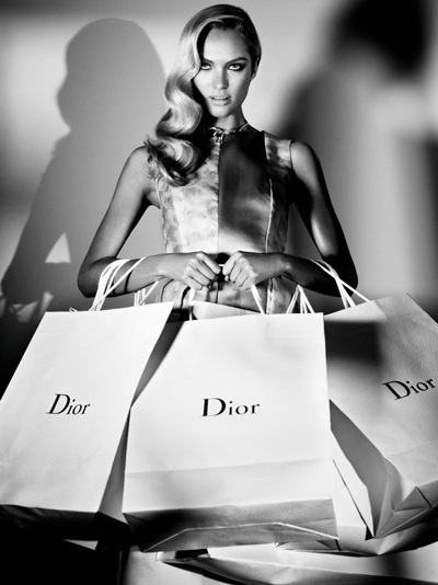 Thiên thần đồ lót khoe dáng hoàn hảo - 8 VN