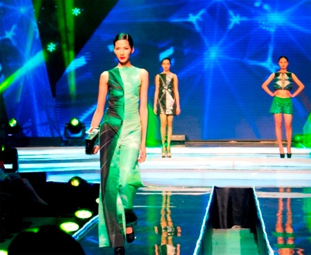 Dàn chân dài Vietnam’s Next Top Model hội ngộ - 2 Quán quân mùa năm ngoái Hoàng Thùy