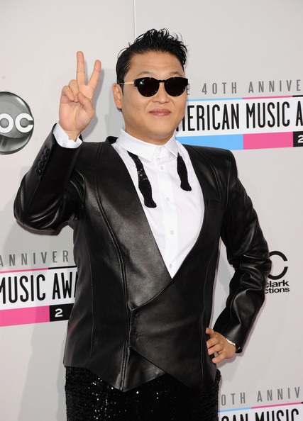 Psy nổi bật tại American Music Awards - 7 VN