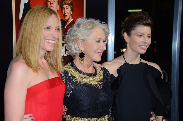 Jessica Biel khoe lưng trần gợi cảm - 9 VN