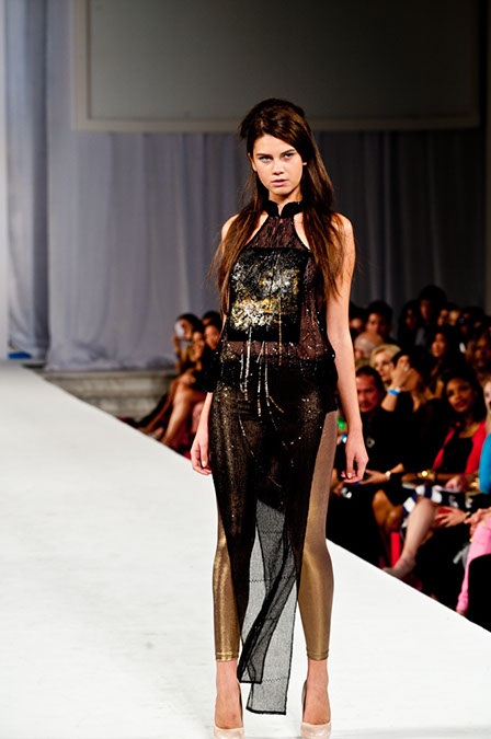 Quỳnh Paris ra mắt BST xuân hè 2013 tại Los Angeles - 1 Những thiết kế của Quỳnh Paris giới thiệu ở Mỹ