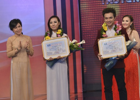 Khánh Ly đoạt “cú đúp” Én Vàng và giải khán giả bình chọn - 4 Hai thí sinh giành giải ba